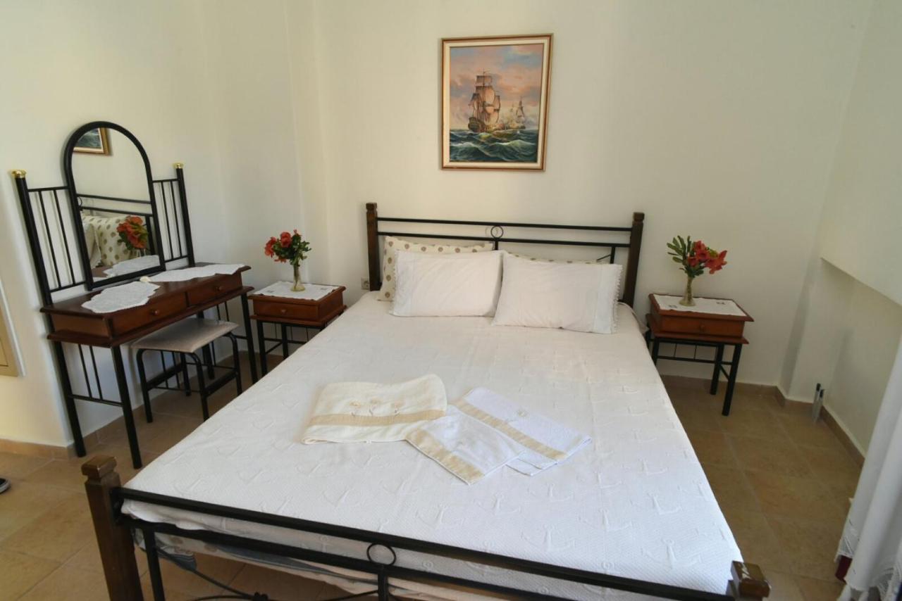 Archontiko Michelis Villa Galini  Buitenkant foto