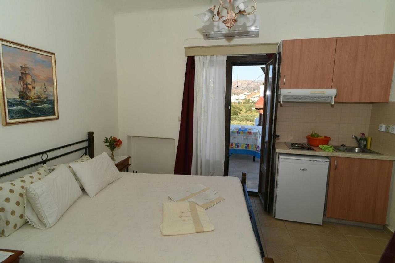 Archontiko Michelis Villa Galini  Buitenkant foto