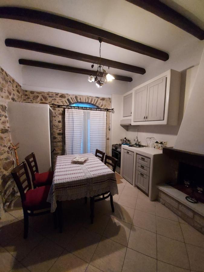 Archontiko Michelis Villa Galini  Buitenkant foto